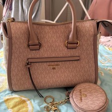 Borsa a mano Michael Kors rosa beige firmata pochette set oro ciondolo...