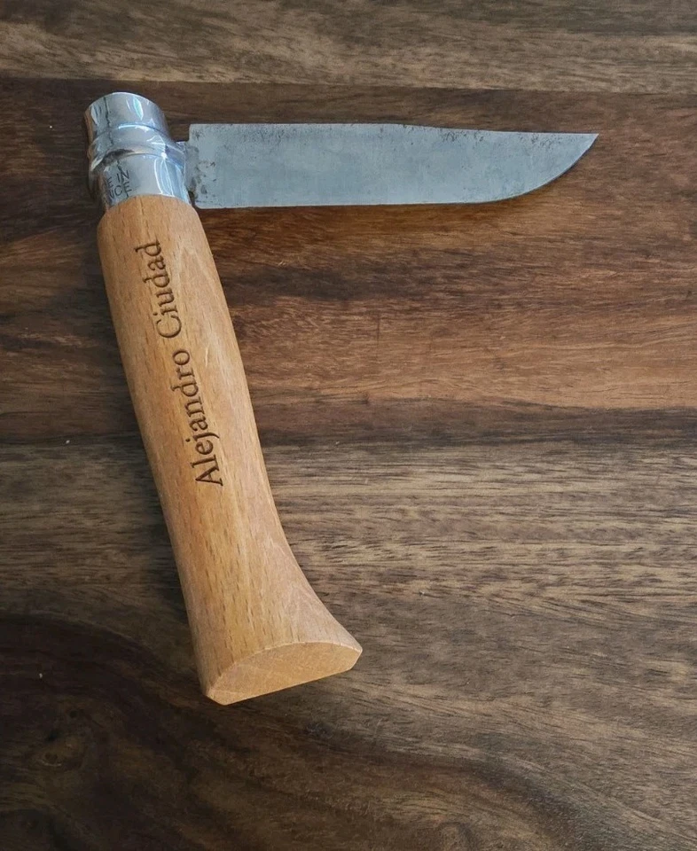 Lote de 3 Cuchillos Plegables Opinel Nº8 Acero al Carbono Fabricados en Francia Foto 4 de 4