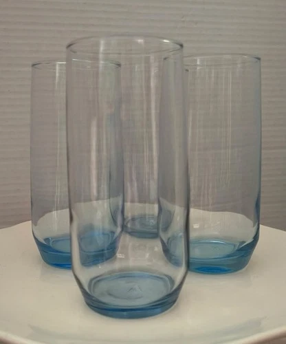 4 VTG ANCHOR HOCKING LIGHT BLUE GLASS TUMBLERS 6"