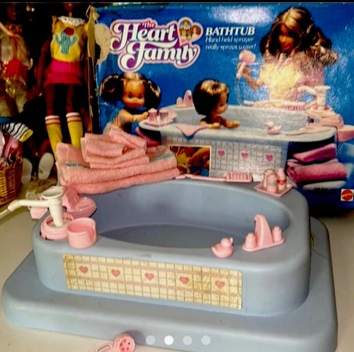 1987 Barbie Heart Family Bathtub Set doll playset Mattel vintage pink towel