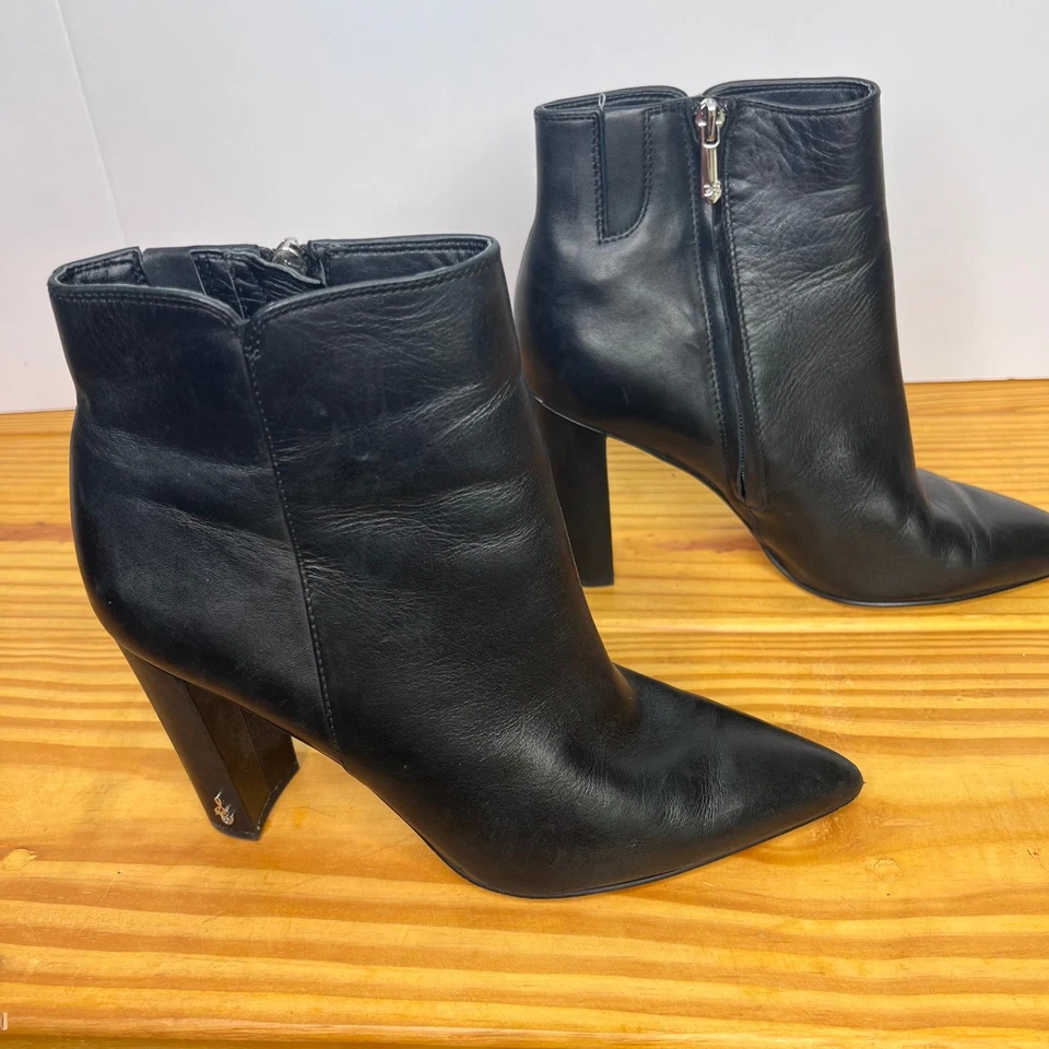 Botines Sam Edelman de cuero negro con punta y tacón para mujer Foto 4 de 4