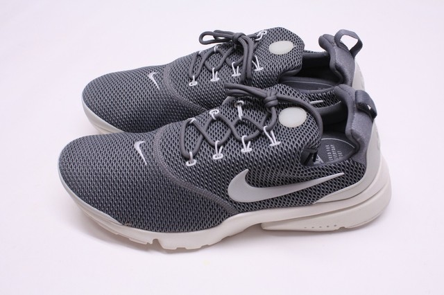 nike wmns presto fly