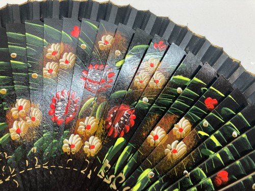 Beautiful Vintage Oriental Asian Hand Painted Decorative Wall Art Fan - Picture 5 of 8
