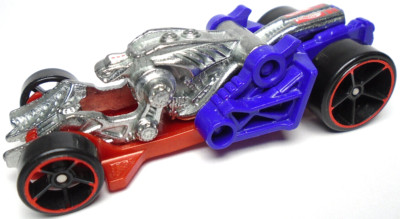 2014 HOT WHEELS SPECTOR PURPLE & RED WITH SILVER 1:64 DIECAST 2 7/8'' ROBOT CAR