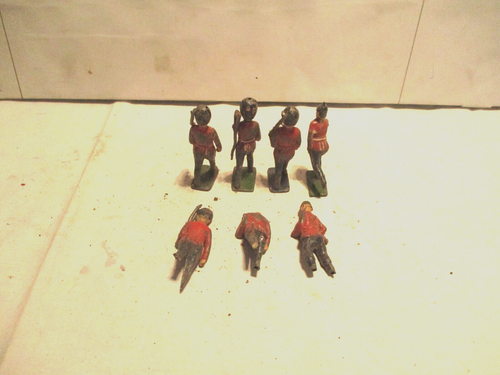 7 Soldiers Britain's? - Picture 3 of 3