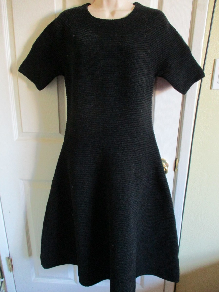 escada a line dress SZ L Dulla Jewel Neck Short Sleeve Knit NWT $1570 Color:WINE
