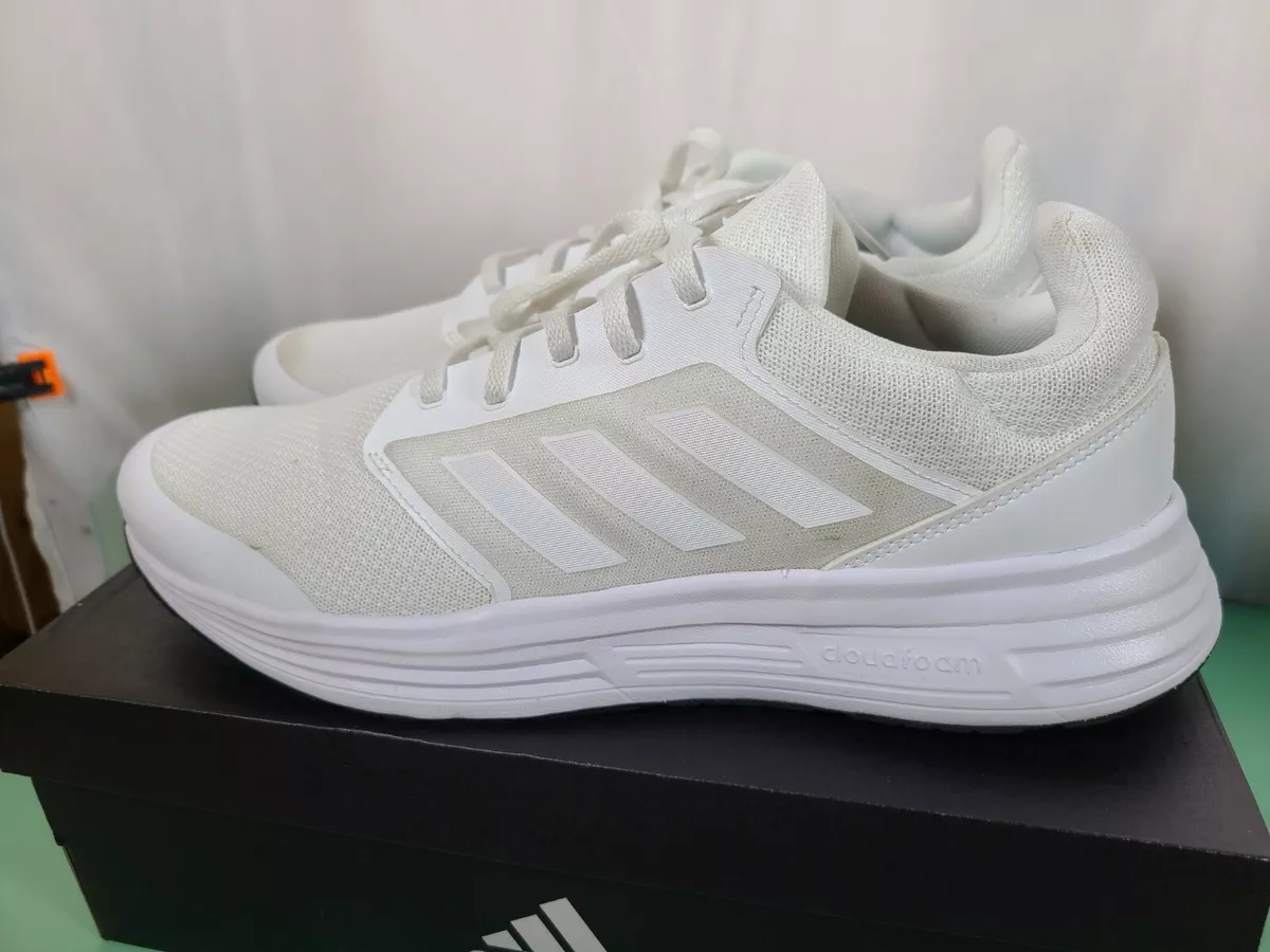 Mens adidas tennis top shoes size 14