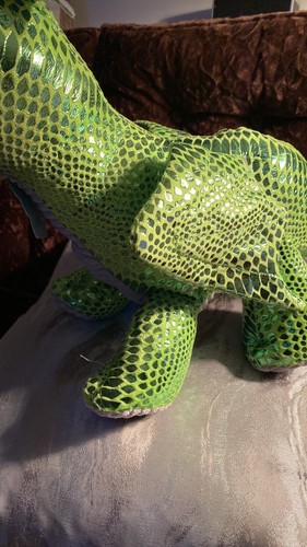 Huggable Plush Dragon - Imagen 8 de 8