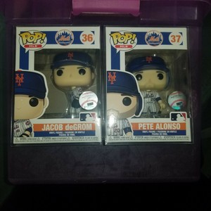 NIB W/ PROTECTOR Pete Alonso/Jacob deGrom New York Mets Combo Set MLB Funko Pop! | eBay