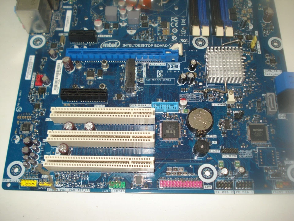 Intel Desktop Board DH77KC, LGA1155 Processor Support, DisplayPort + HDMI + DVI - Image 3 of 3