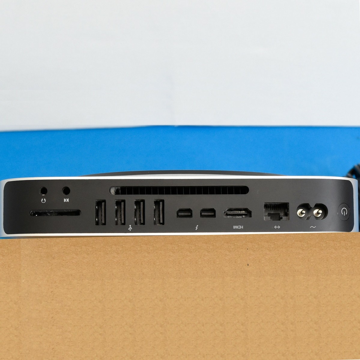 Mac mini Late 2014 (I5-4278U i5 2.6 GHz 8GB Ram, SSD 240 GB