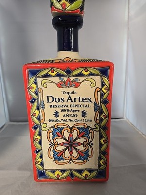 TEQUILA DOS ARTES ANEJO 100% Agave ESPECIAL CERAMIC BOTTLE COLLECTIBLE MEXICO