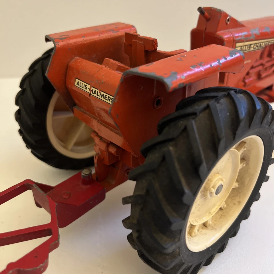 Tractor agrícola ERTL ALLIS CHALMERS ONE-NINETY 190 1967 de colección 1/16 y naranja arado Foto 4 de 4