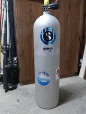 SCUBA Tank, 80 CU FT Luxfer, Aluminum, only two dives/fills.