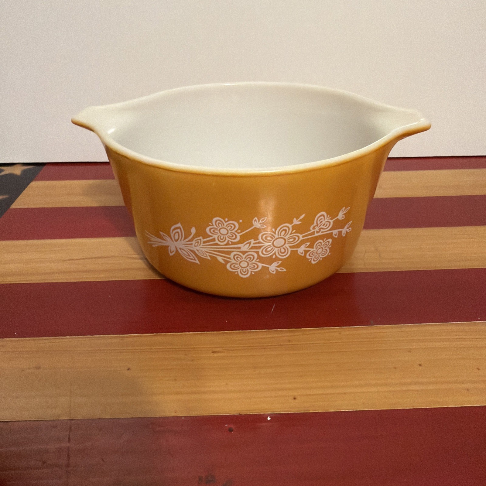 Vintage Pyrex 473-B Casserole Bowl BUTTERFLY GOLD 1 Qt