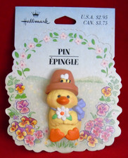 Vintage (1981) Hallmark Spring Lapel Pin Duckling w/ Daisy --NEW on Card
