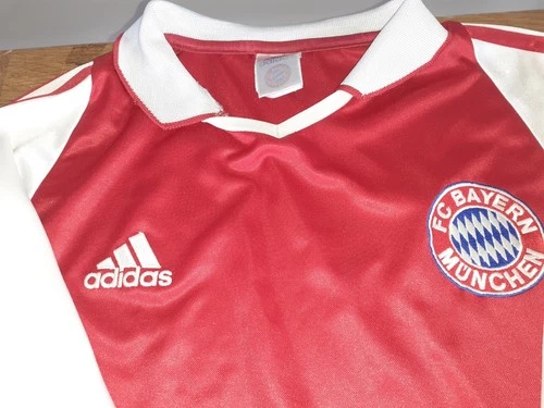 Bayern Munich Football Shirt (L)