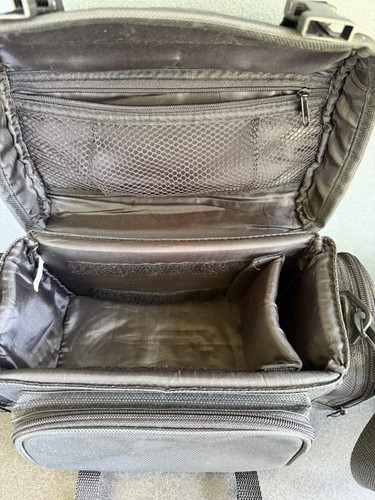 Canon Vixia HF R800 HD Camcorder 32X Zoom Bundle Flash Carrying Case Stabilizer - Picture 5 of 24