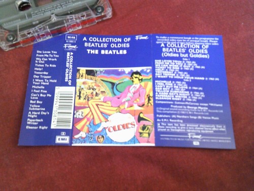 CASSETTE: THE BEATLES Collection of oldies REISSUE 1970s POP - Picture 2 of 2