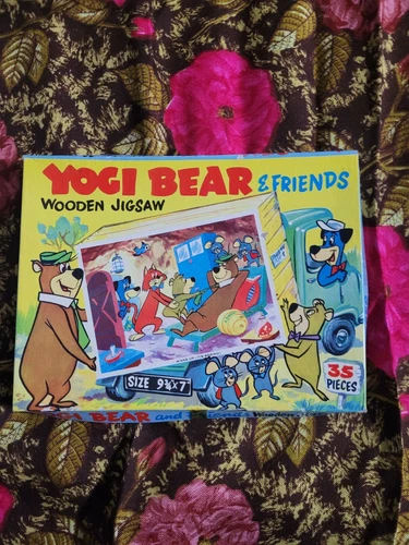 1960 YOGI BEAR WOODEN JIGSAW - RARE - VINTAGE