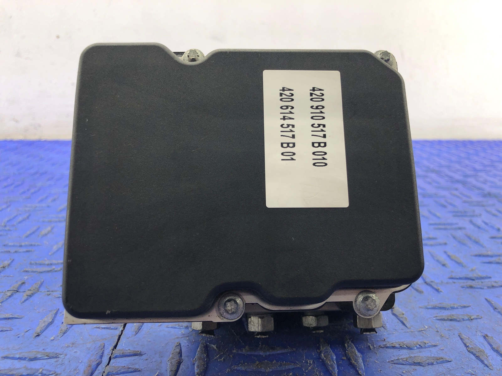 2010-2013 AUDI R8 ANTI LOCK BRACK ABS PUMP MODULE 420910517 OEM