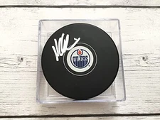 Peter Chiarelli Signed Edmonton Oilers Hockey Puck Autographed b