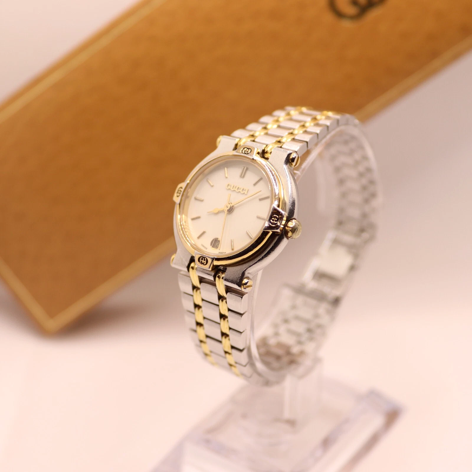 [Boite N COMME NEUVE] Montre femme vintage Gucci 9000L date ivoire deux tons du Japon