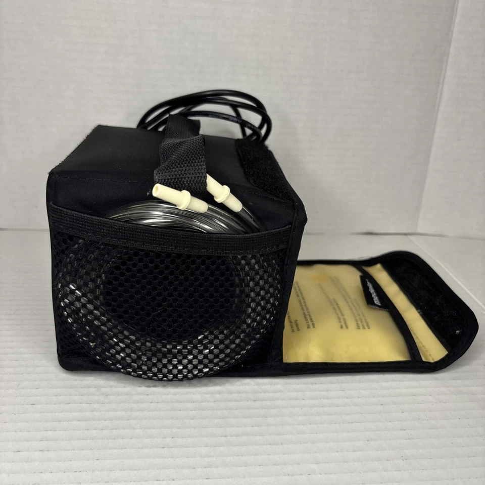 Extractor de leche Medela “Pump In Style Advanced” con tubo, cable de alimentación y estuche Foto 4 de 4