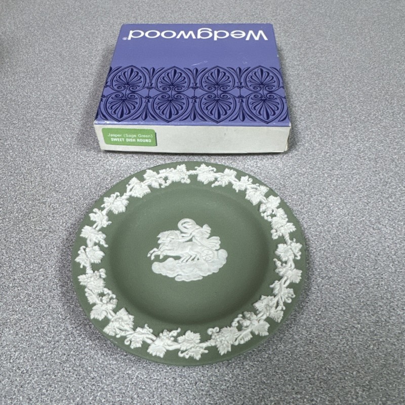 Vtg. Wedgwood Sage Green Jasperware Small Round Tray AURORA Chariot Horses