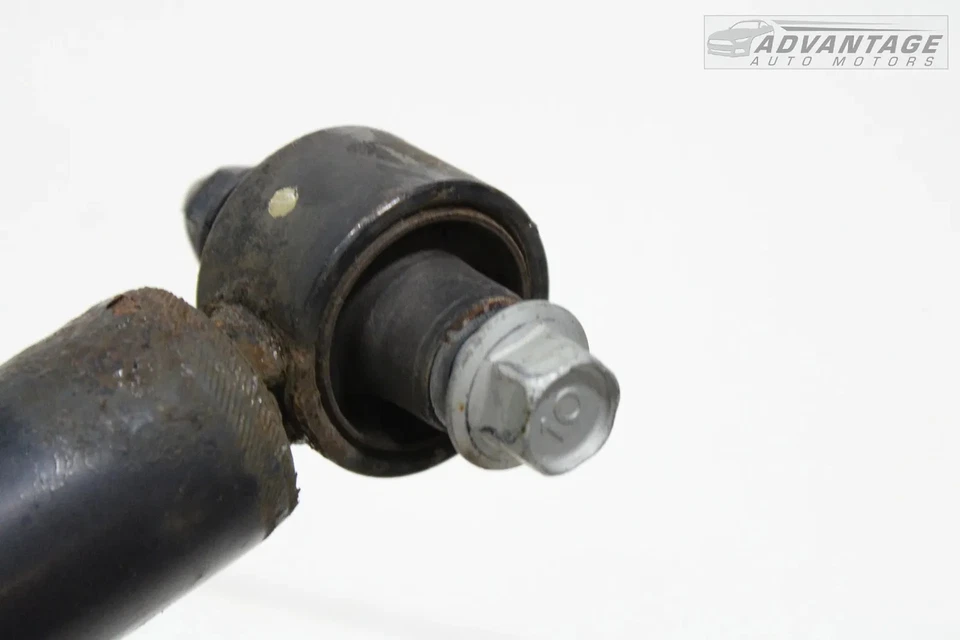 2019-2020 HYUNDAI SANTA FE REAR RIGHT SIDE SUSPENSION SHOCK STRUT ABSORBER OEM - Image 4 of 4