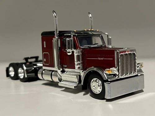 NEW 1/64 DCP PETERBILT LEGENDARY RED 589 W/ SLEEPER
