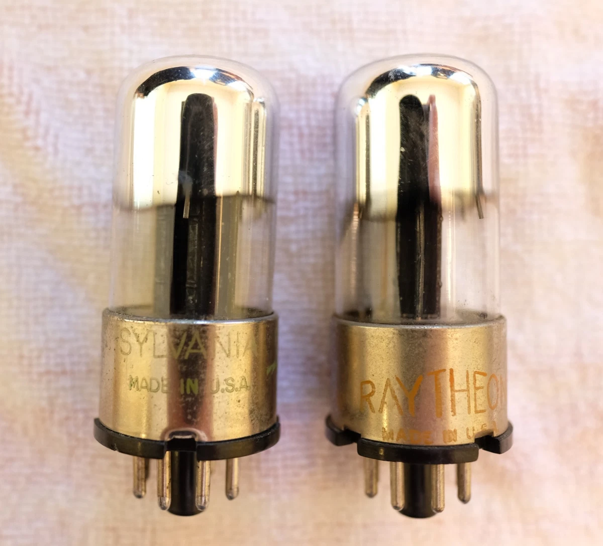 Paire De Tubes 6SN7GTA Sylvania – 3 Trous, T Chrome – NOS ?