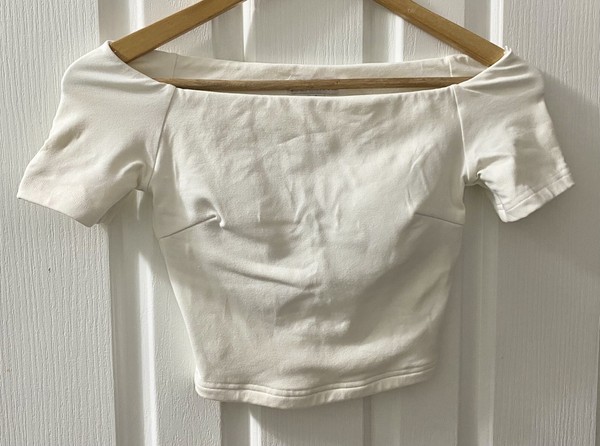 MOOLOOLA Ladies Cream Off-The-Shoulder Short-Sleeve Padded Crop Top Size 8