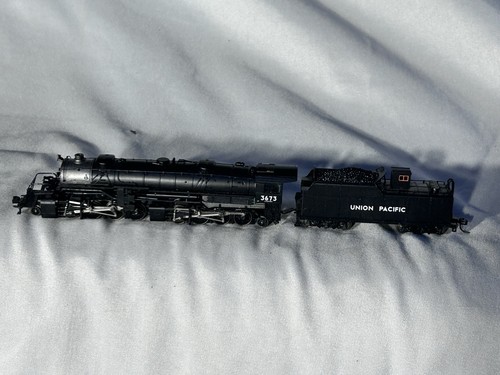 Mighty Life Like Union Pacific 2-8-8-2 Mazo Loco #3673 N (Caja incorrecta) | Condition: Used