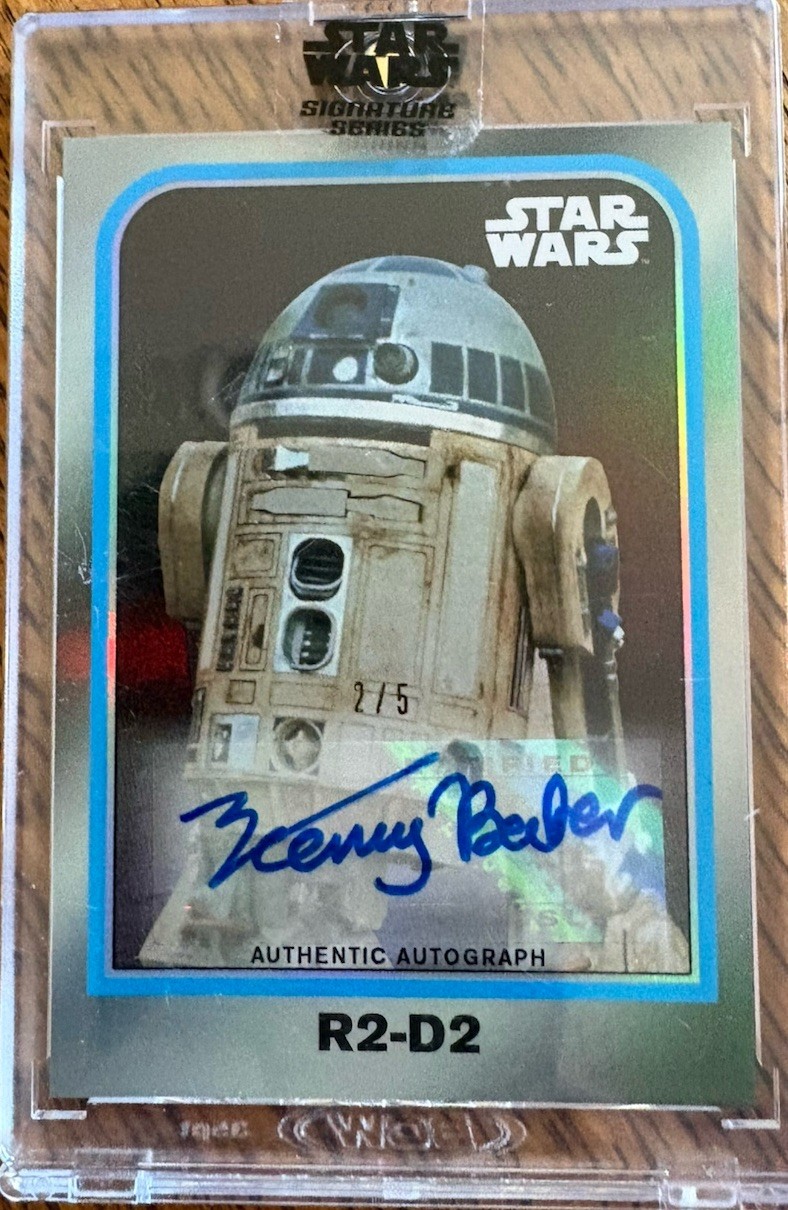 Topps 2022 Star Wars Signature Series Variation Kenny Baker as R2-D2, Auto #2/5