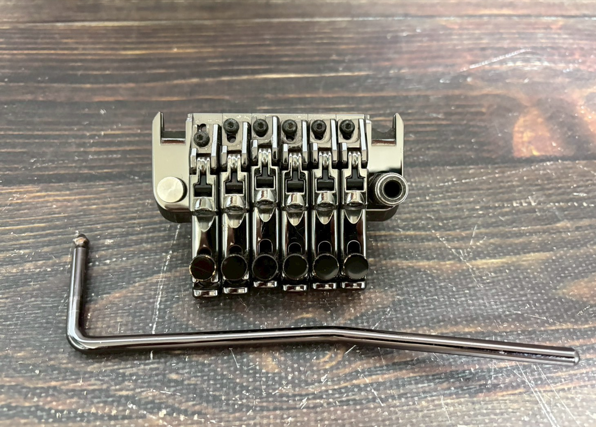 Ibanez Edge-ZERO Tremolo Cosmo Black with ZPS3 Zero Point System