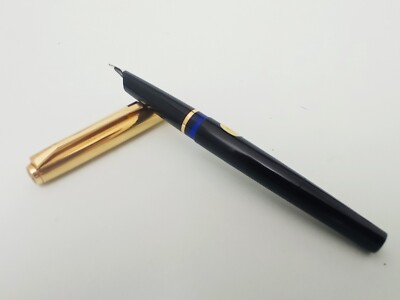 🔴 Pelikan M30 Black Rolled Gold Fountain Pen 14k EF Nib Vintage