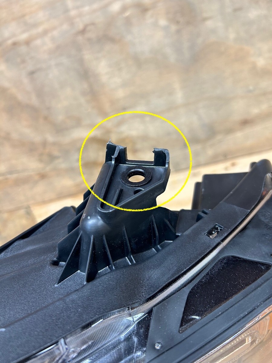 GENUINE OEM GM Chevy Silverado 2500-3500 HD Headlight LEFT FULL  