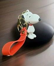 Peanuts Snoopy Acrylic 3D Keychain keyring Backpack Clip- On Charm New