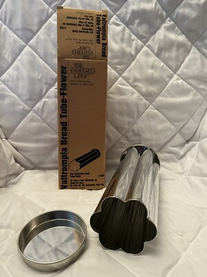 The Pampered Chef Valtrompia Bread Tube-Flower #1550 Unused With Open Box