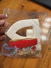 LeeWards Vintage 1980 WOODLAND FANTASY Beaded Ornament Kit make one 3" x 4 1/4"