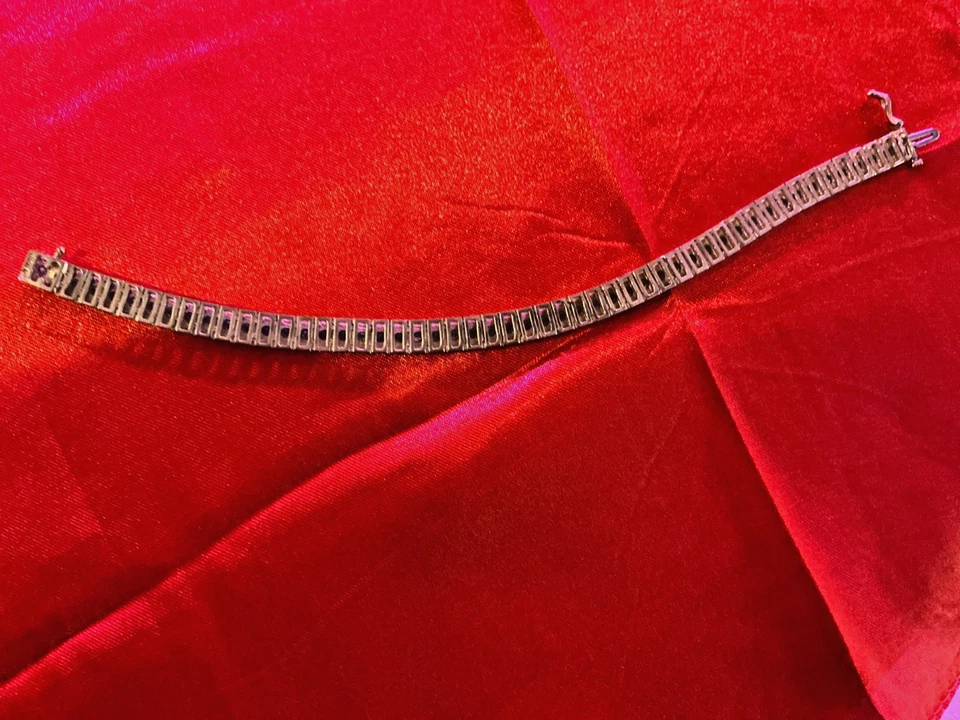 10k yellow gold diamond tennis bracelet NEW - Image 4 of 4