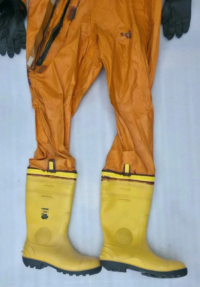 TRELLCHEM BUTYL ORANGE FULL BODY CHEMICAL SUIT SIZE-L FOR TRELLBORG SWEEDEN - product detail image 7