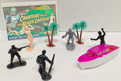The Creature from the Black Lagoon,  figures in plastic bag on Header Card
