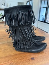 minnetonka 8 moccasins 3 Layer Fringe Black Suede Boots