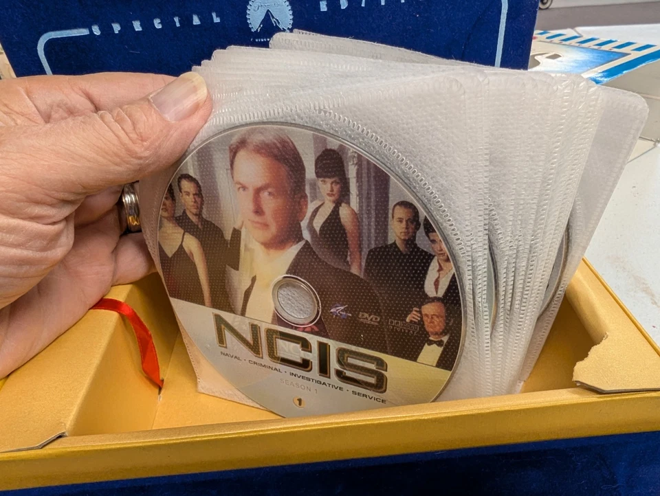 NCIS boxed Paramount Special Edition seasons 1-6 DVD VG 250730 - Image 3 of 4