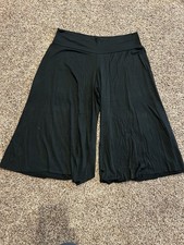 Xhilaration Gaucho Crop Pants Black Size Large Lounge Capris