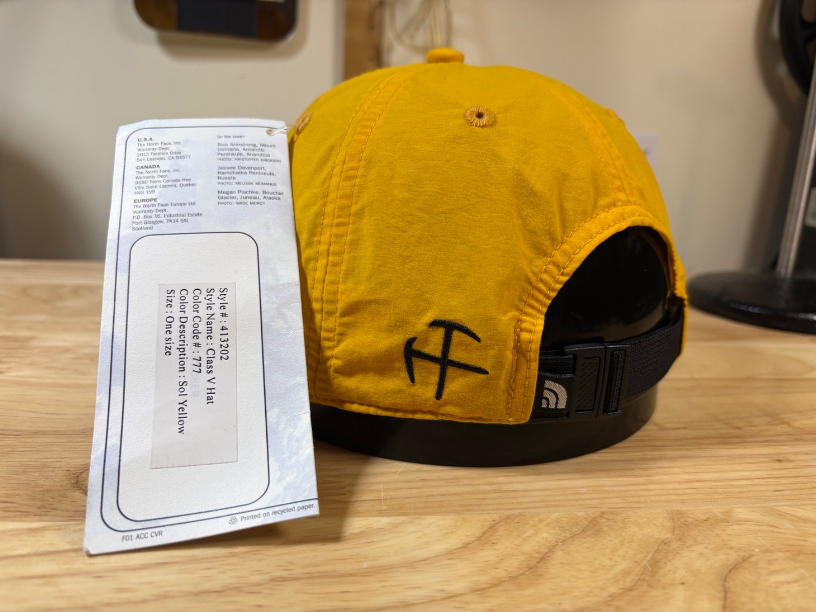 North Face RTG hat New with tags RARE