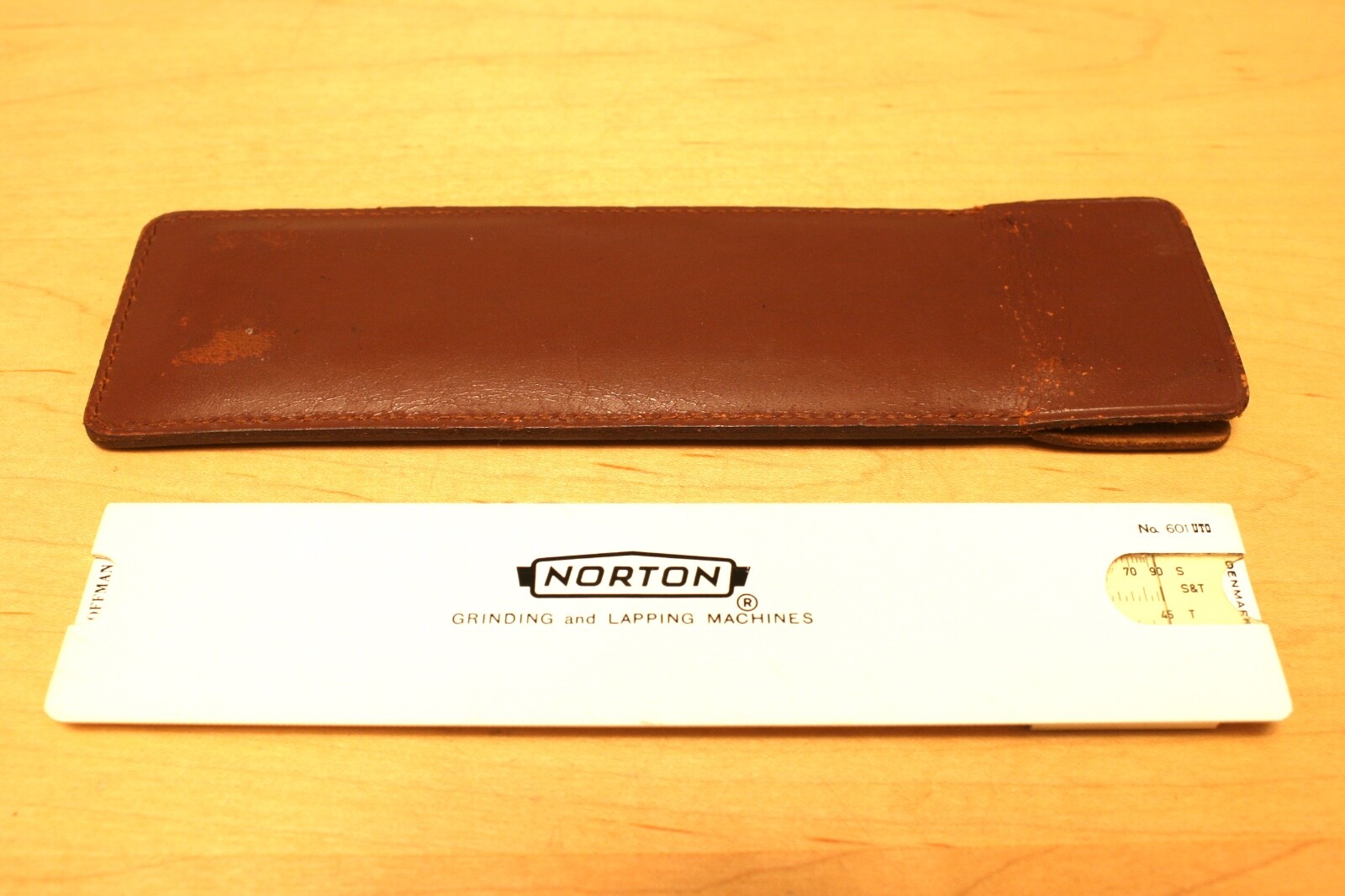 Rare Vintage 1960's Hoffman No.601 UTO Advertising Slide Rule, Norton Co.