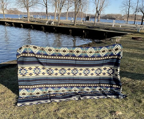 Handmade Shape Alpaca Blanket, Soft & Warm, Exclusively Handcrafted - Picture 4 of 5